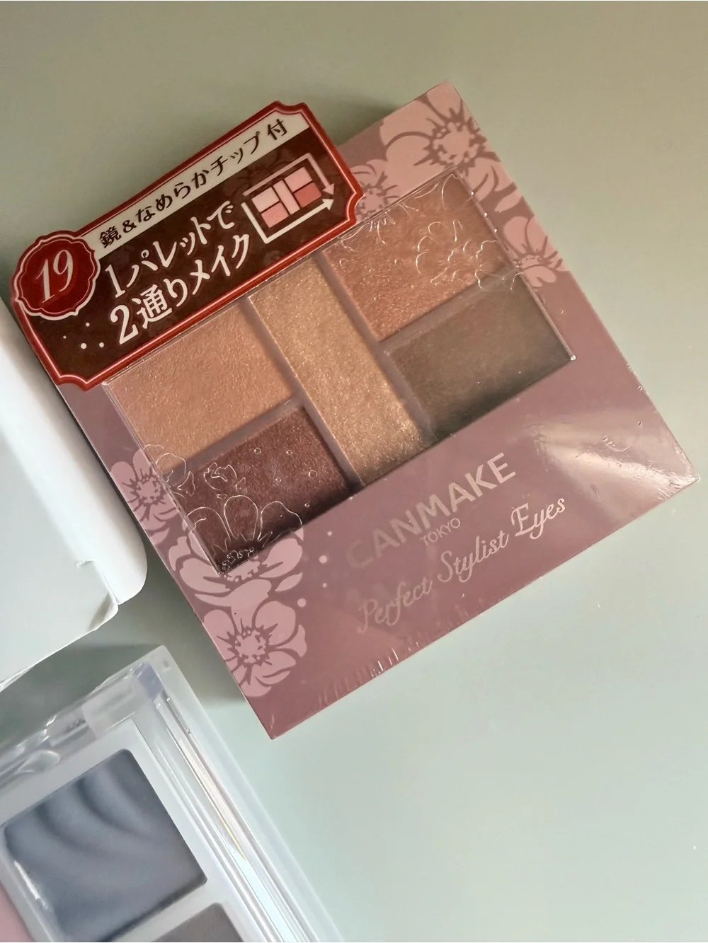 Rom&nd + Canmake Eyeshadow